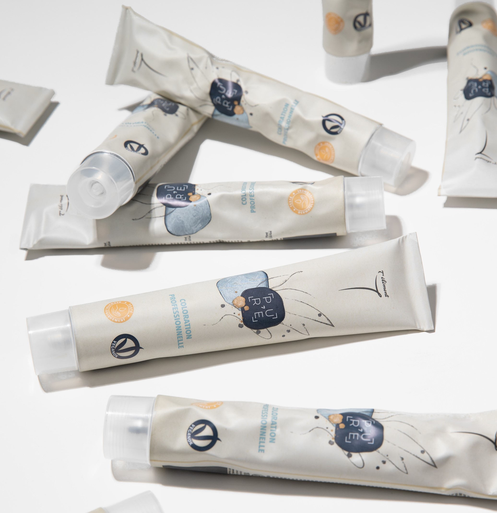 image de présentation des packaging des tubes de coloration permanente